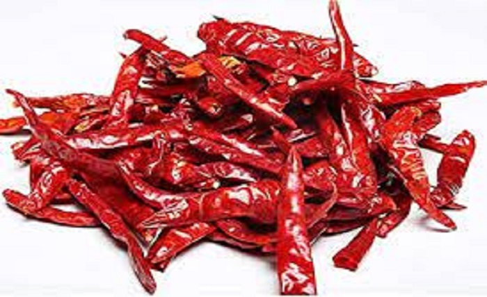 wellhealthorganic.com:red-chilli-you-should-know-about-red-chilli-uses-benefits-side-effects